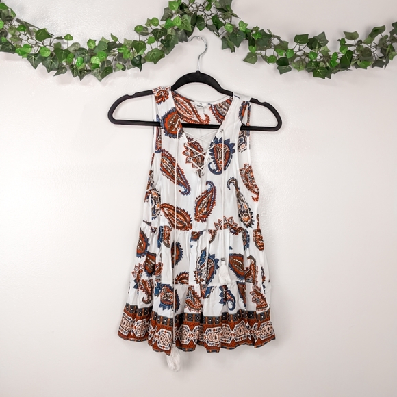 entro Tops - 🎈Entro lace up tassel neckline boho top